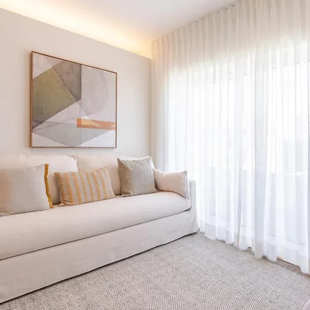 Stylish & Spacious By Hostwise Porto