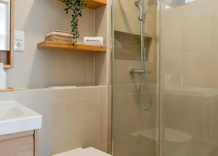 Stylish & Spacious By Hostwise 公寓 波尔图