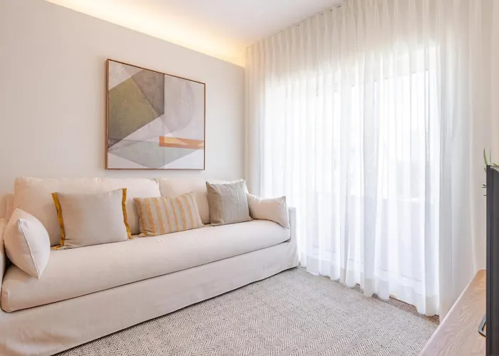 Stylish & Spacious By Hostwise Porto