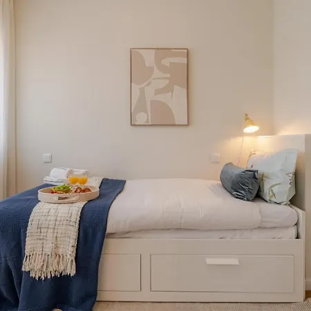 Stylish & Spacious By Hostwise Appartamento Oporto